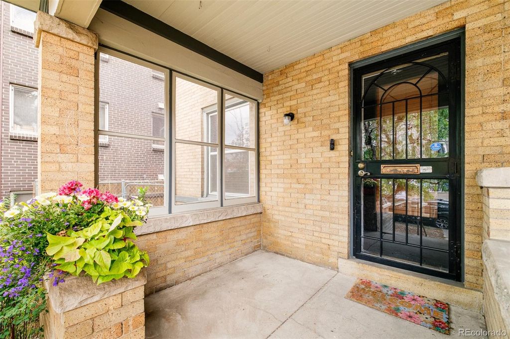 Photo of 644 N Logan Street, Denver, CO 80203 (MLS # 4327651)