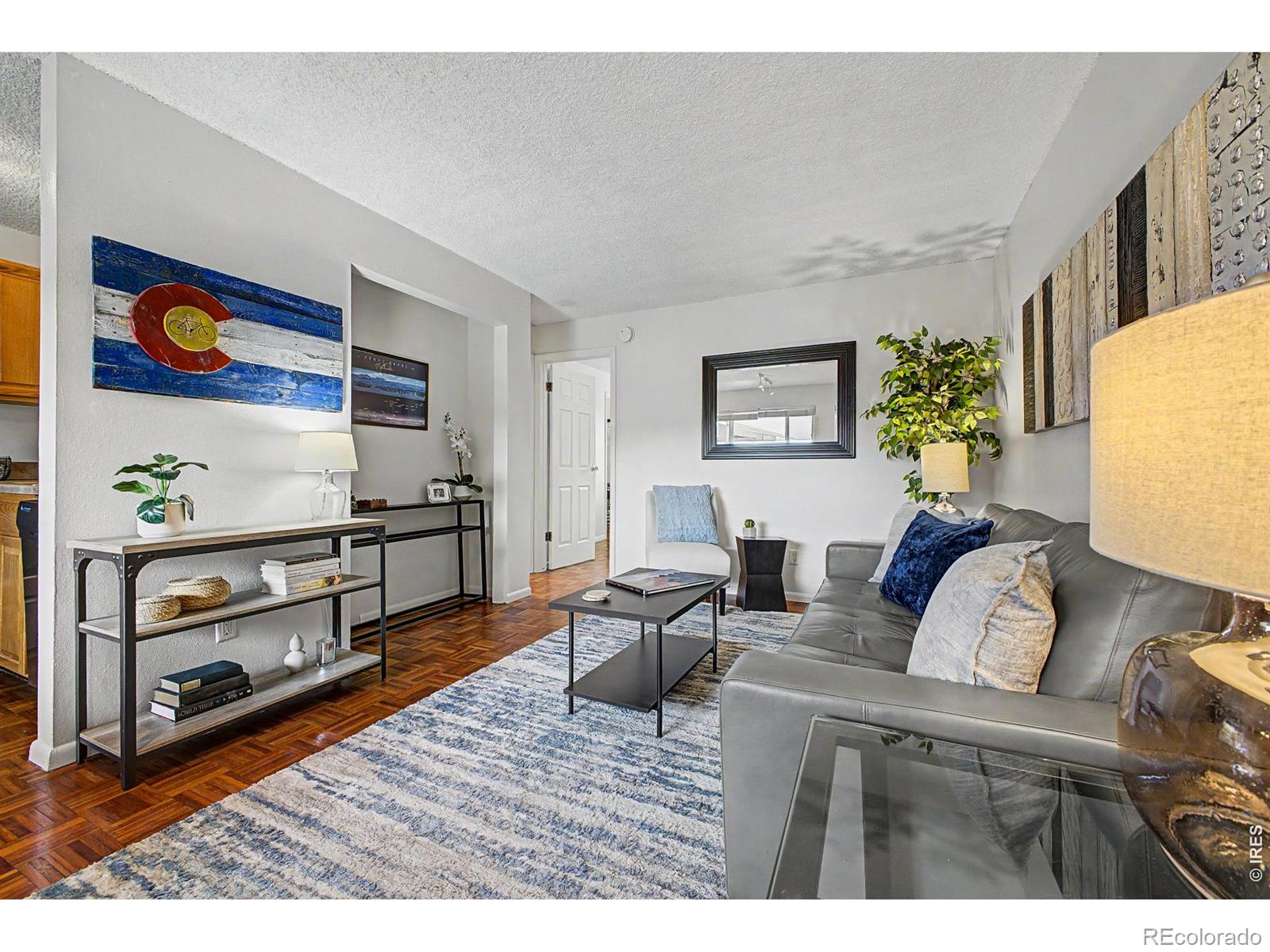 3161 Madison Avenue Q424