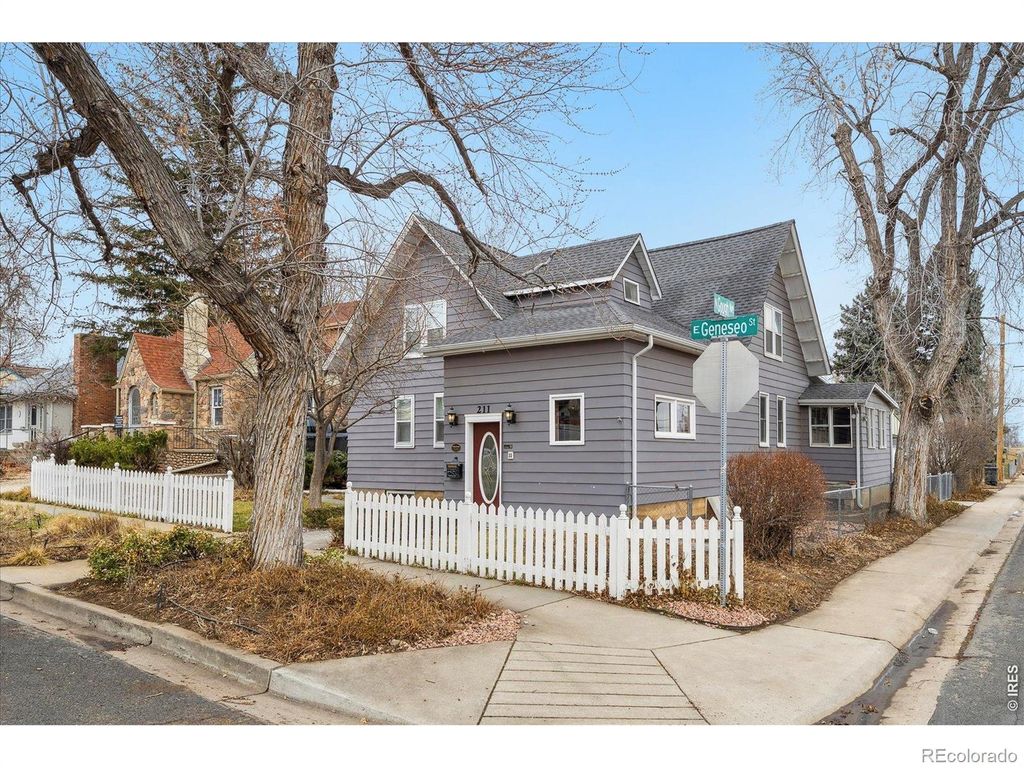 Photo of 211 E Geneseo Street, Lafayette, CO 80026 (MLS # IR1057519)