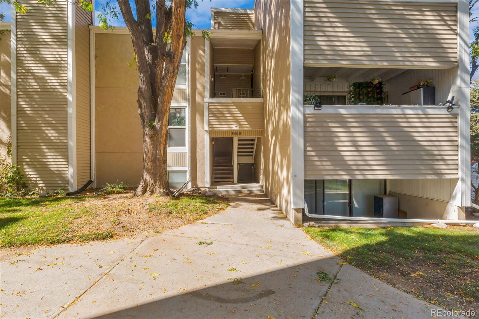 3868 S Fraser Street M09