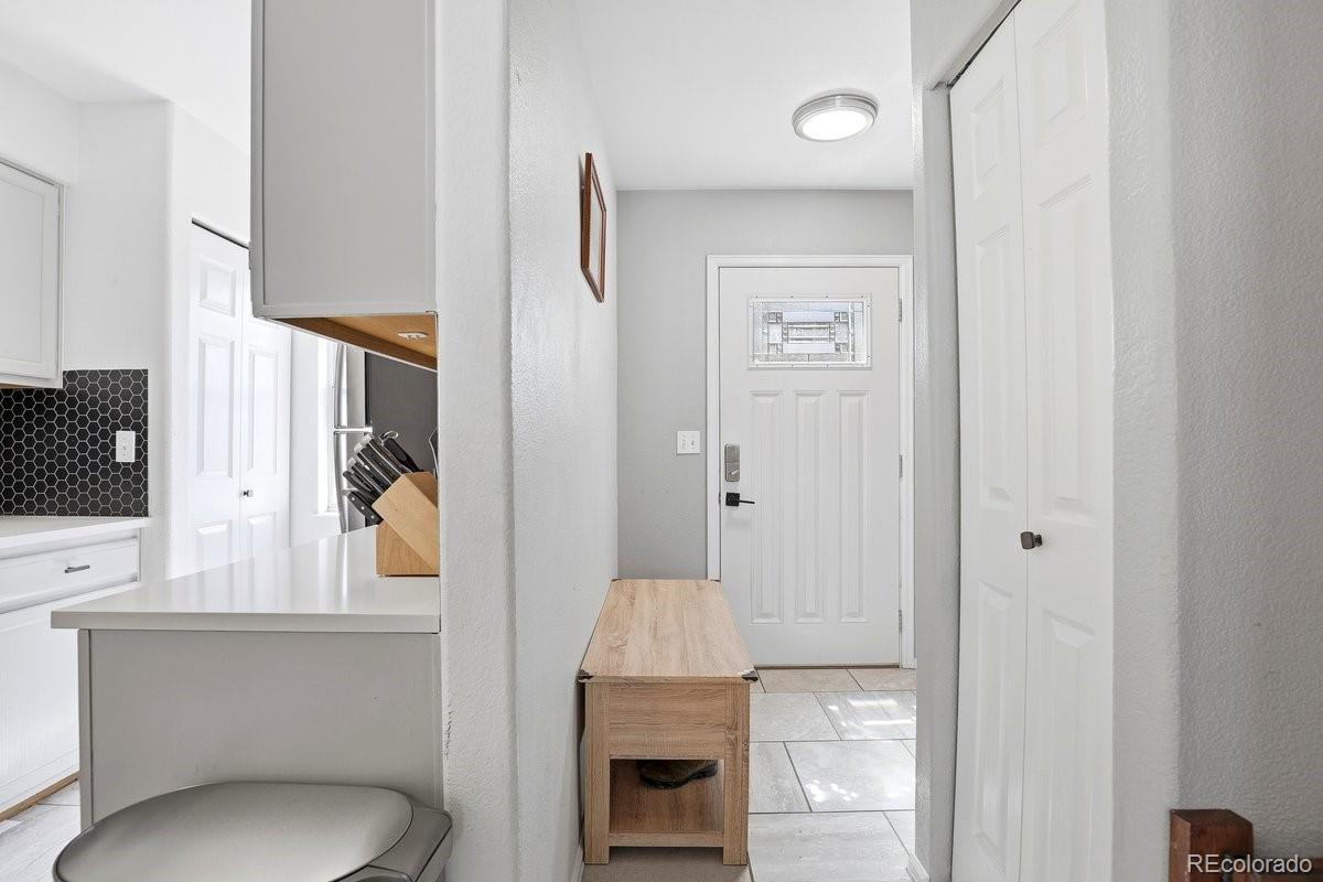 8290 S Fillmore Circle