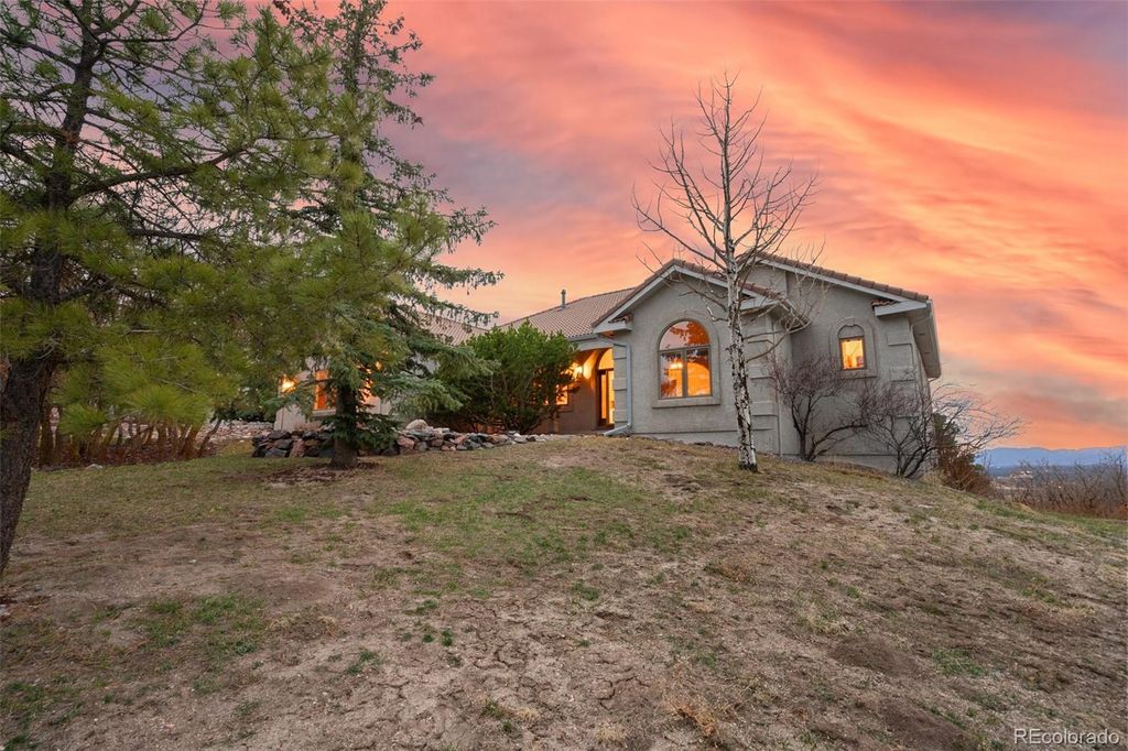 Photo of 265 Ox Yoke Way, Monument, CO 80132 (MLS # 4045688)