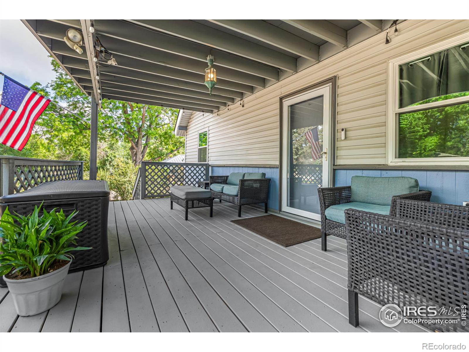 1110 Hover Street