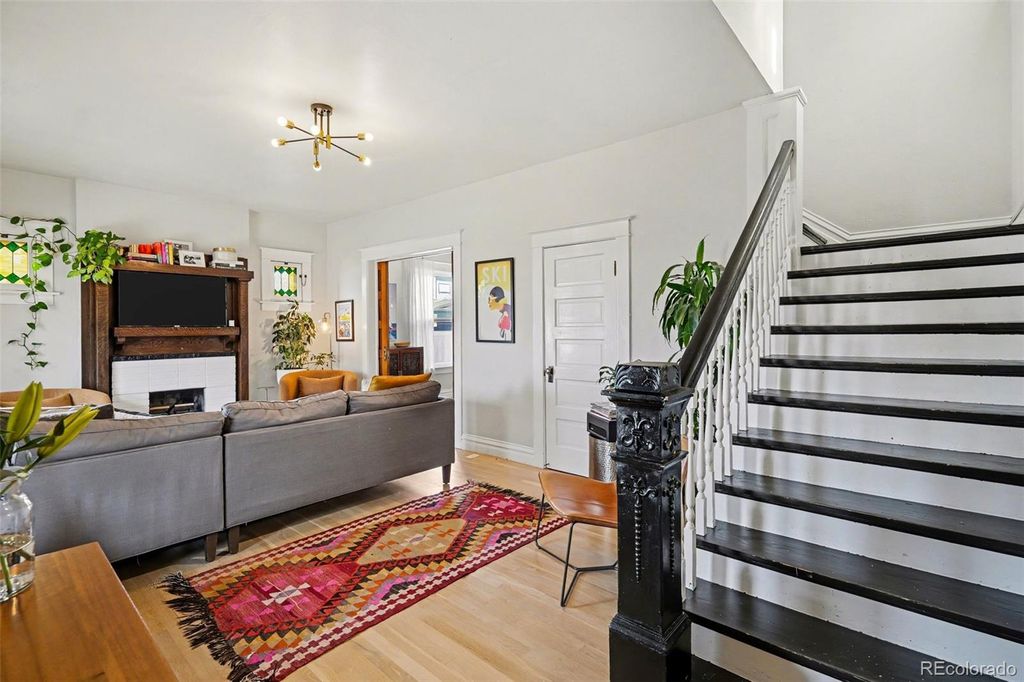 Photo of 304 S Emerson Street, Denver, CO 80209 (MLS # 5002740)