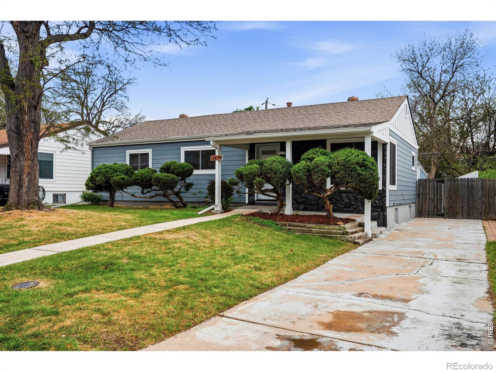 4676 E Utah Place
