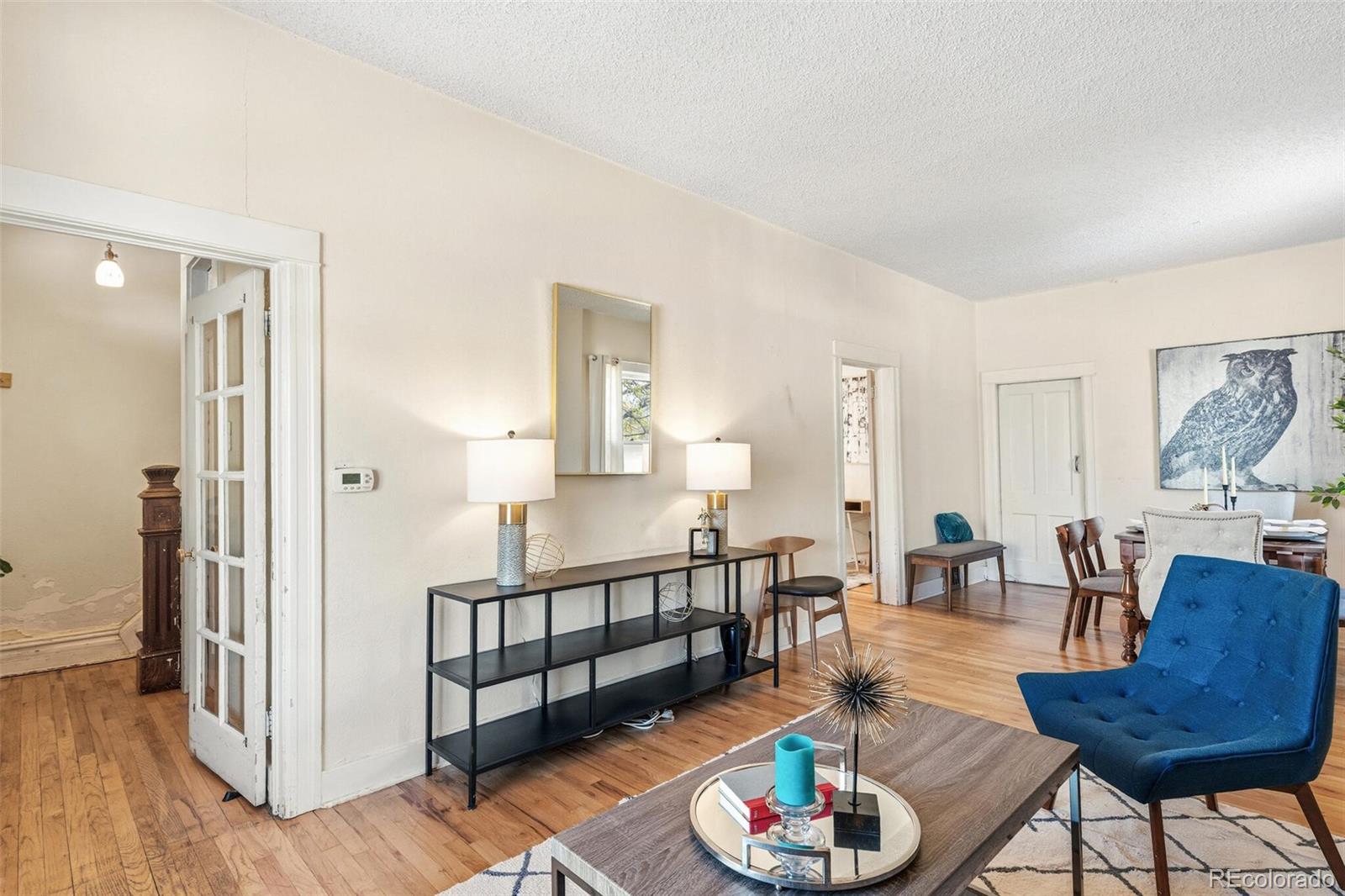 252 W Irvington Place