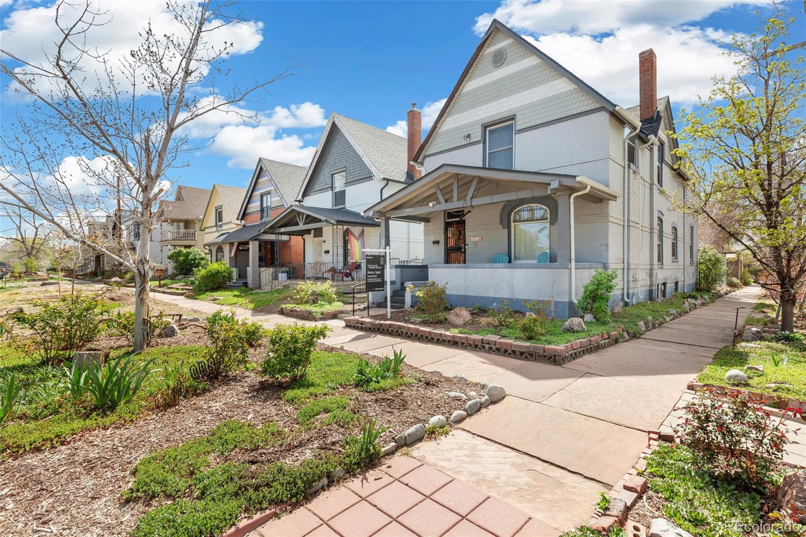 252 W Irvington Place