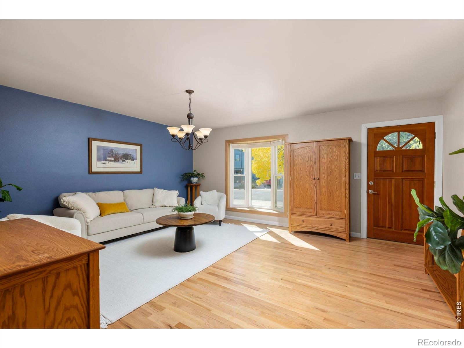 1221 Picardy Place