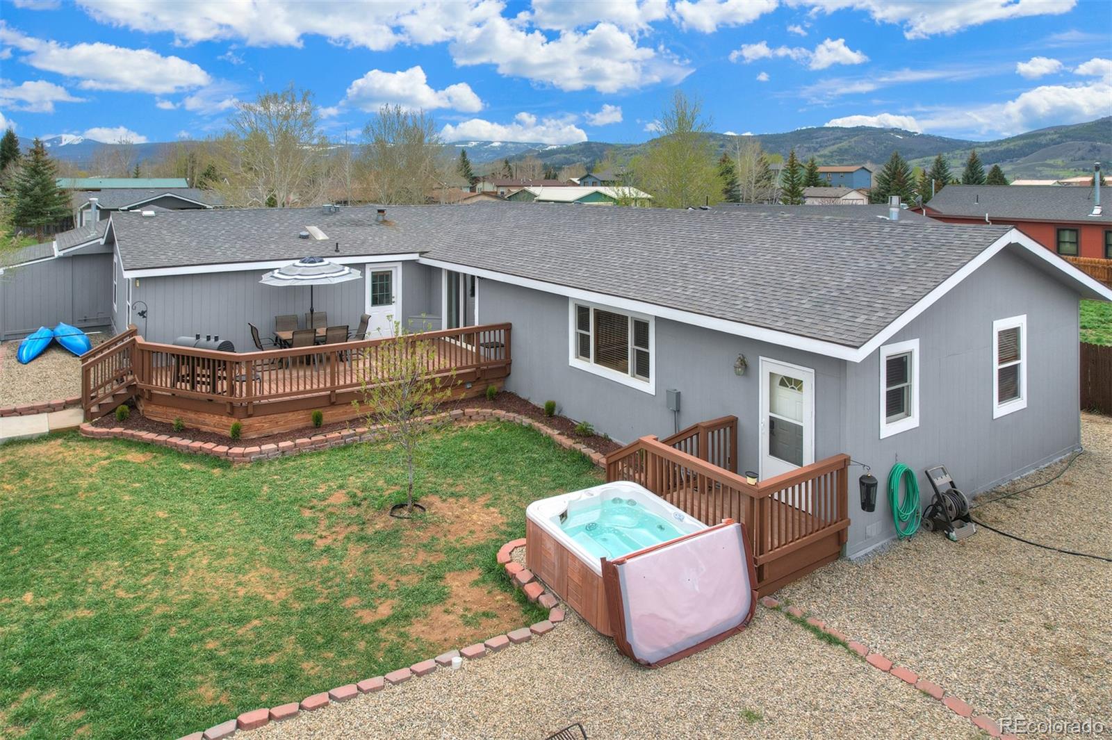 325 Vista Avenue