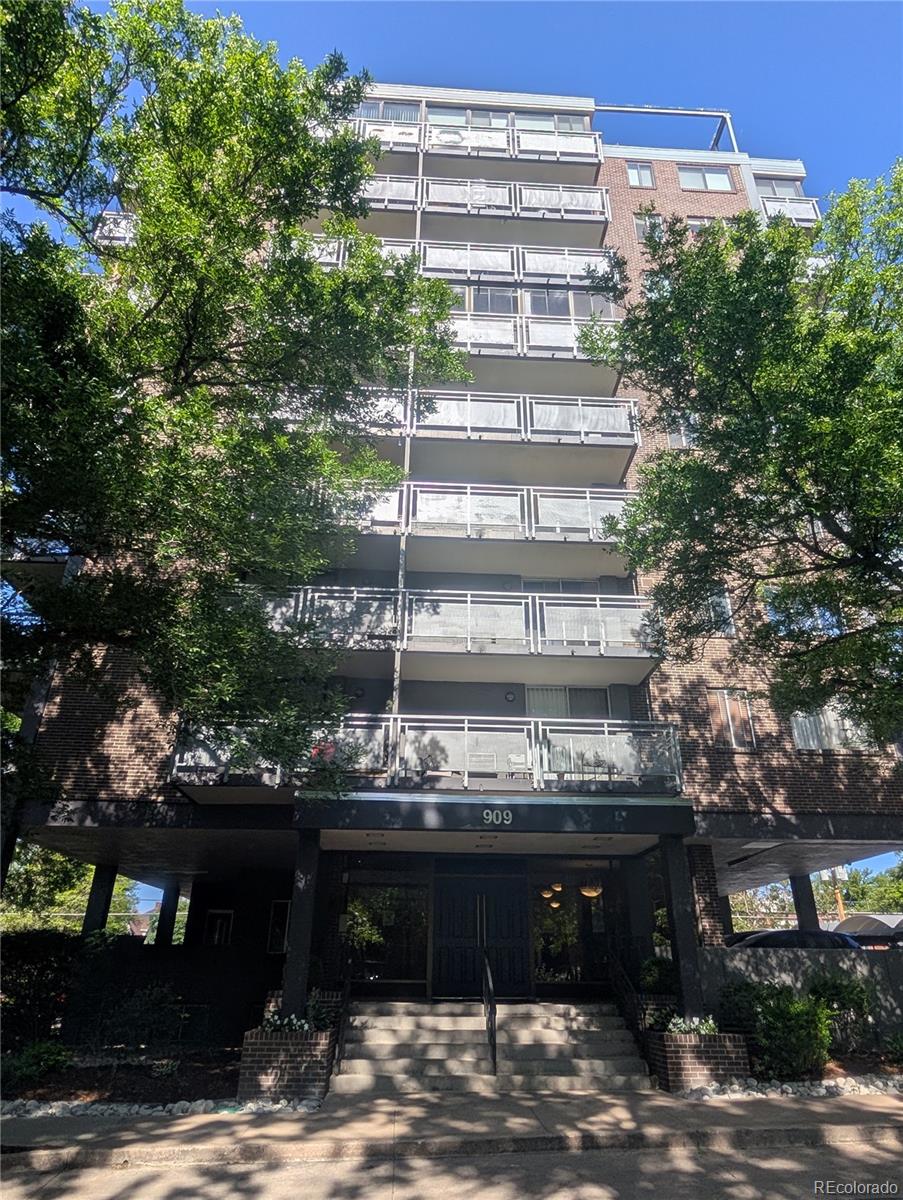 909 N Lafayette Street 403