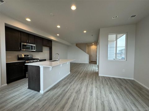 Single Family Residence in Aurora CO 24561 41st Avenue 2.jpg