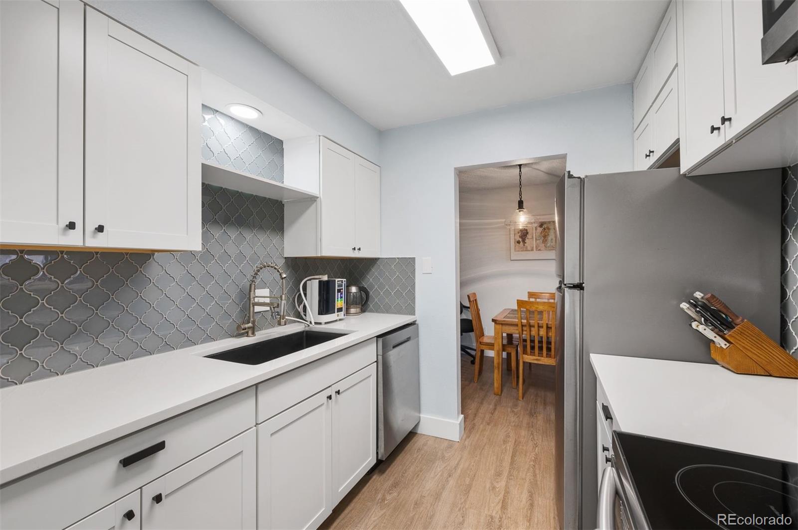 7995 E Mississippi Avenue J10