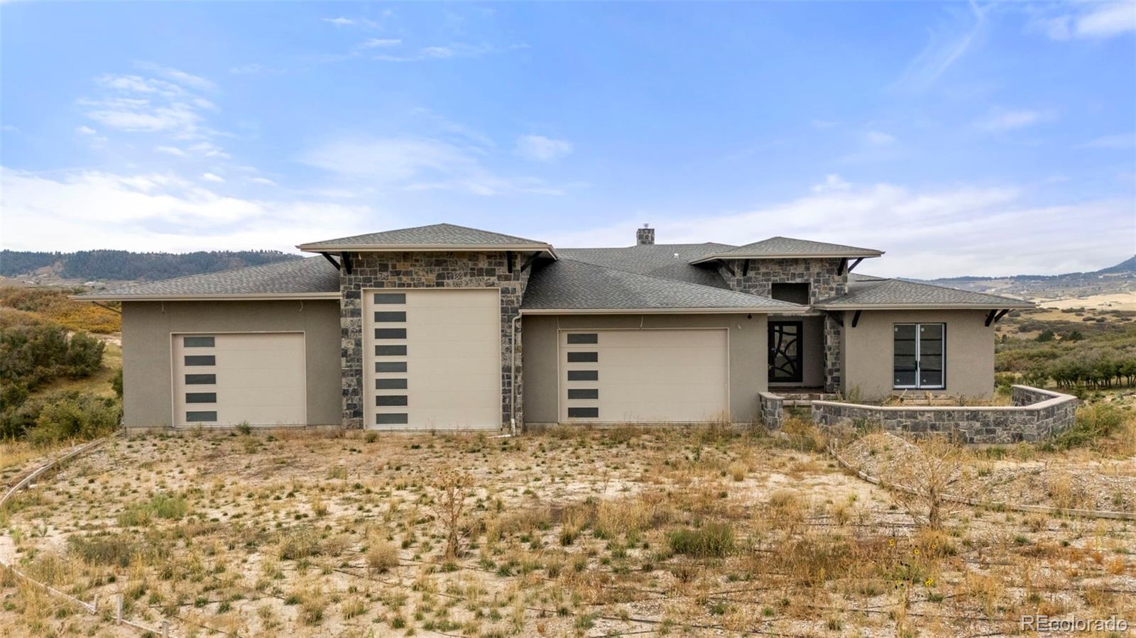 1536 King Mick Court