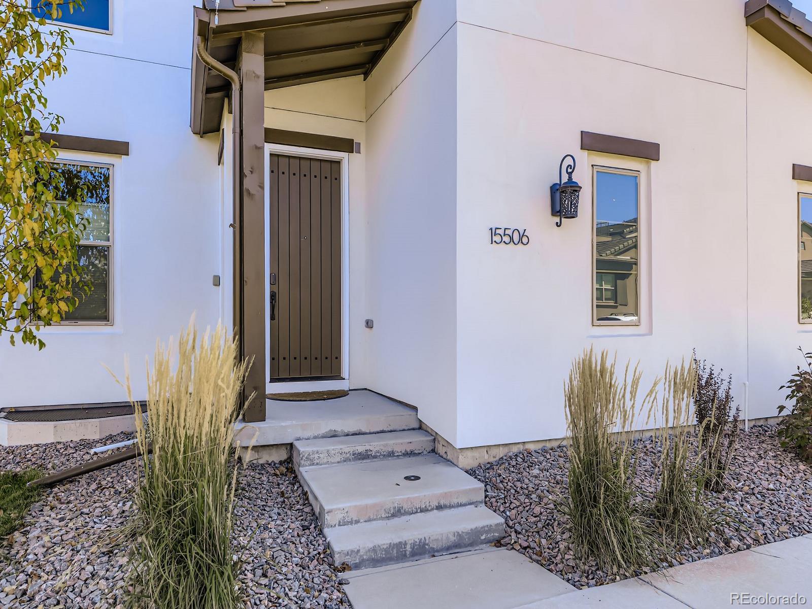 15506 W La Salle Place