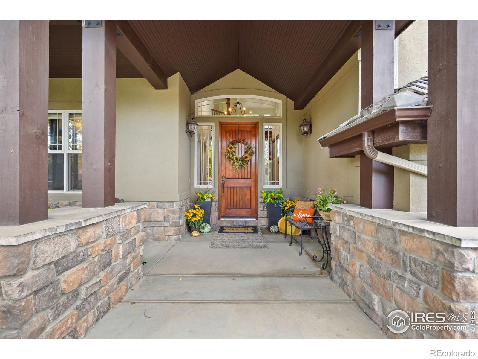 2121 Jade Way