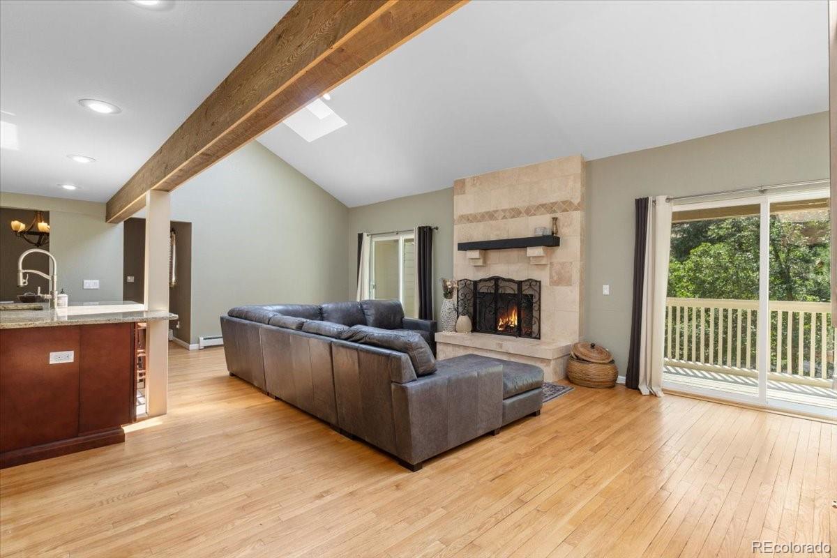 7085 Kiowa Road, Larkspur, CO, 80118 4 7085 Kiowa Road