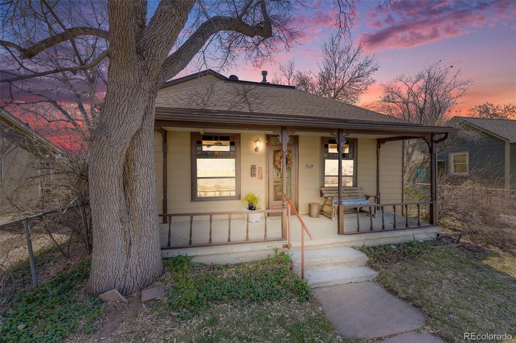 Photo of 306 E Cannon Street, Lafayette, CO 80026 (MLS # 2402988)