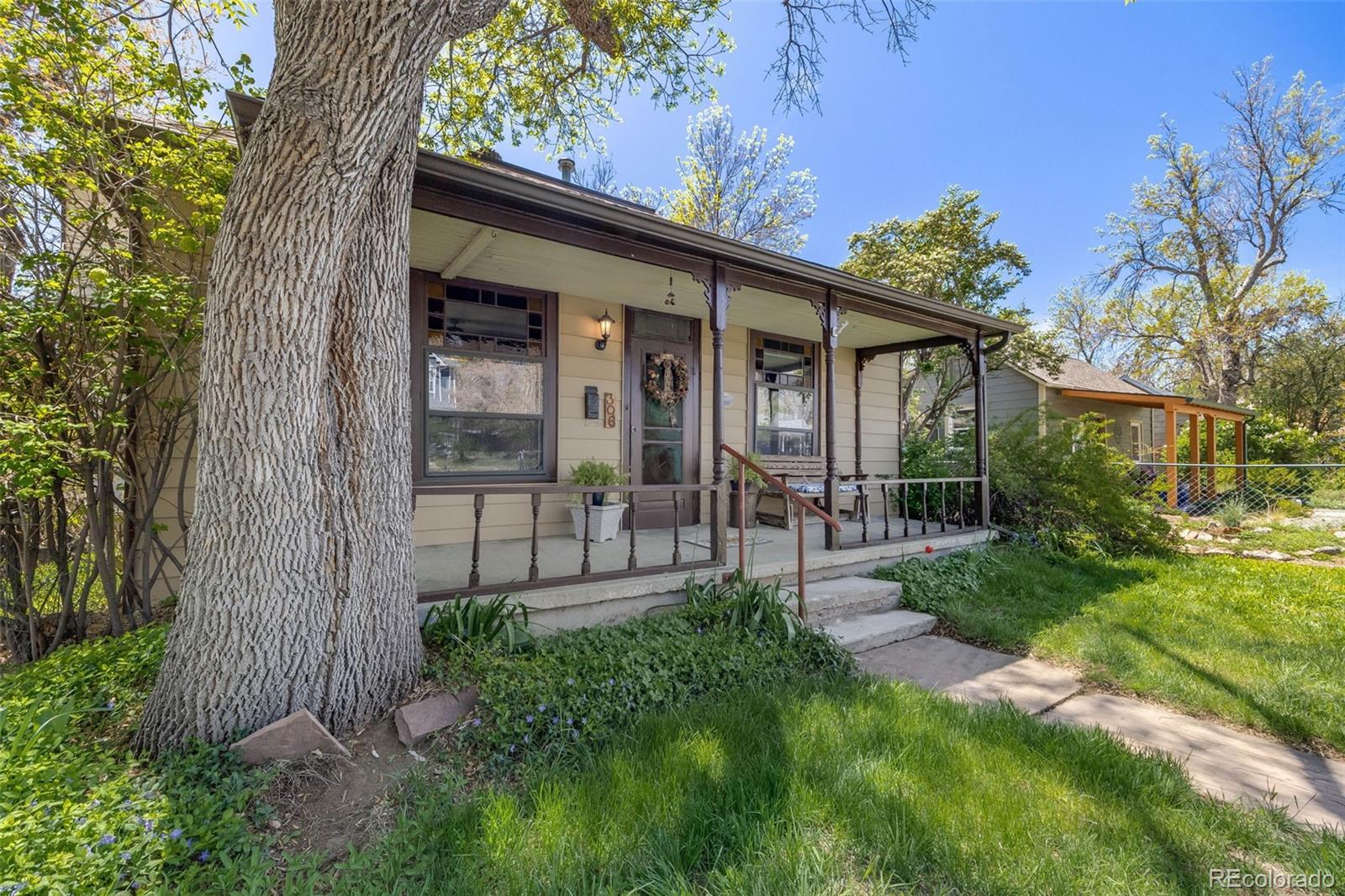 306 E Cannon Street