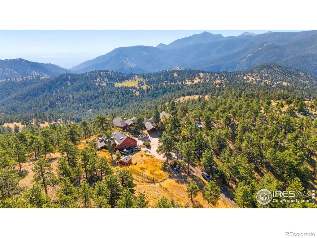 Photo of 470 79 1327 1344 1327 Weaver Drive, Boulder, CO 80302 (MLS # IR1042738)
