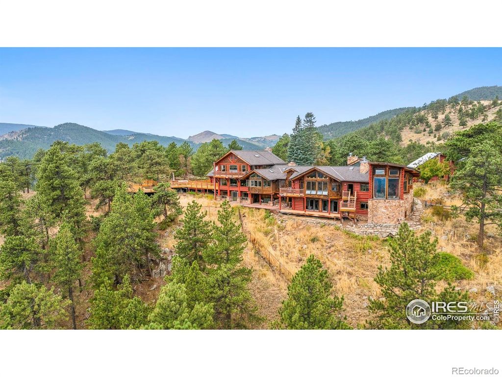 Photo of 470 79 1327 1344 1327 Weaver Drive, Boulder, CO 80302 (MLS # IR1042738)