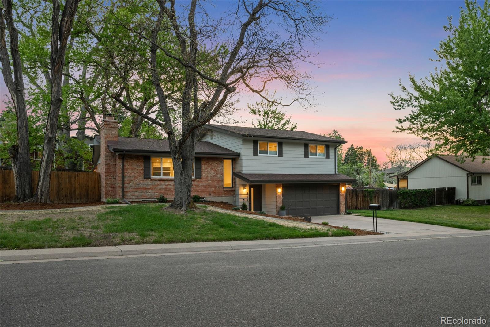 813 W Geddes Circle