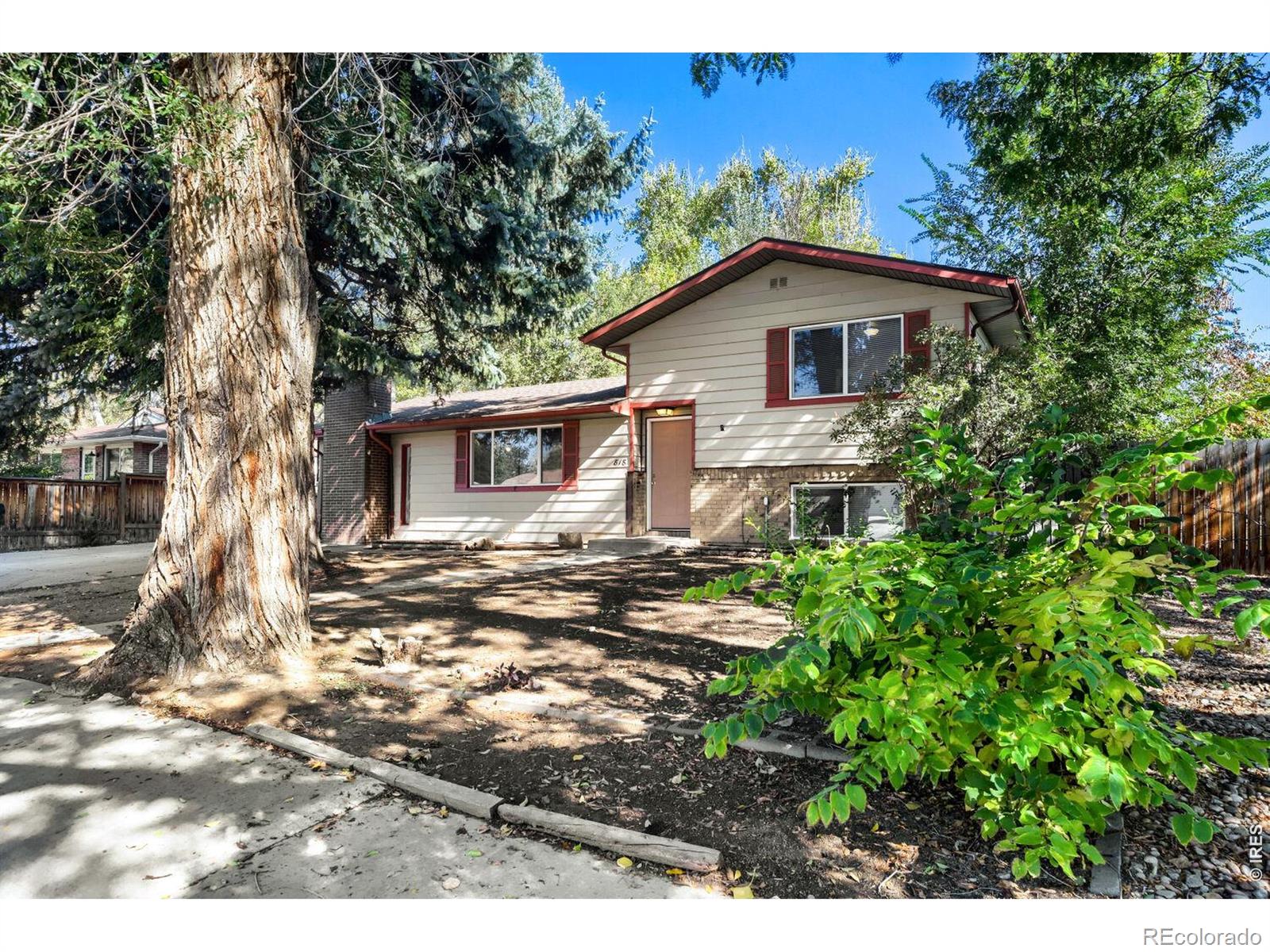 818 Hubbard Drive