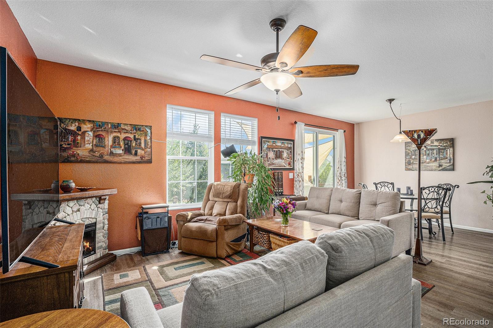 3146 Hawthorne Lane