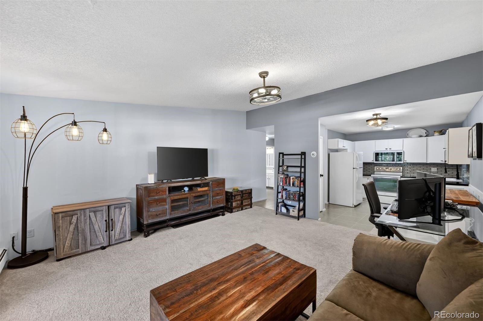3184 S Heather Gardens Way 408