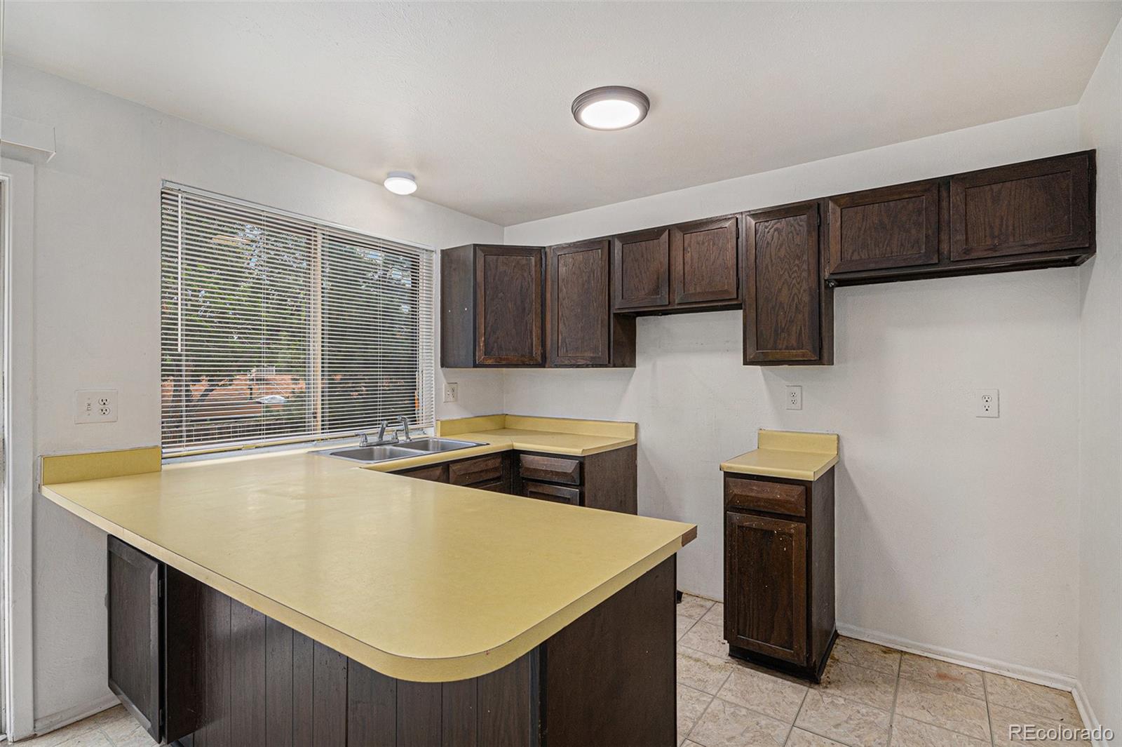 2832 S Mobile Street, Aurora, CO, 80013 2 2832 S Mobile Street