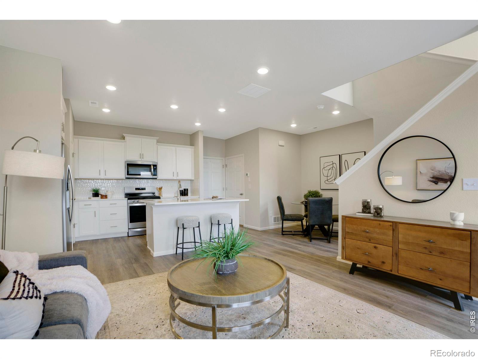 13838 Vispo Way