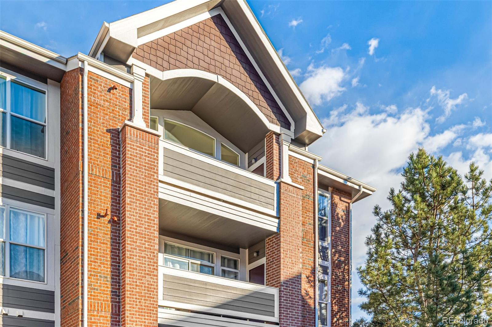 14211 E 1st Drive 307