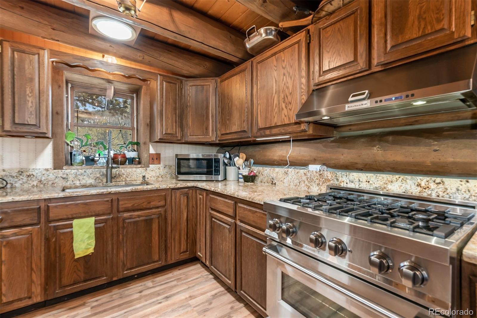 212 Valley Road