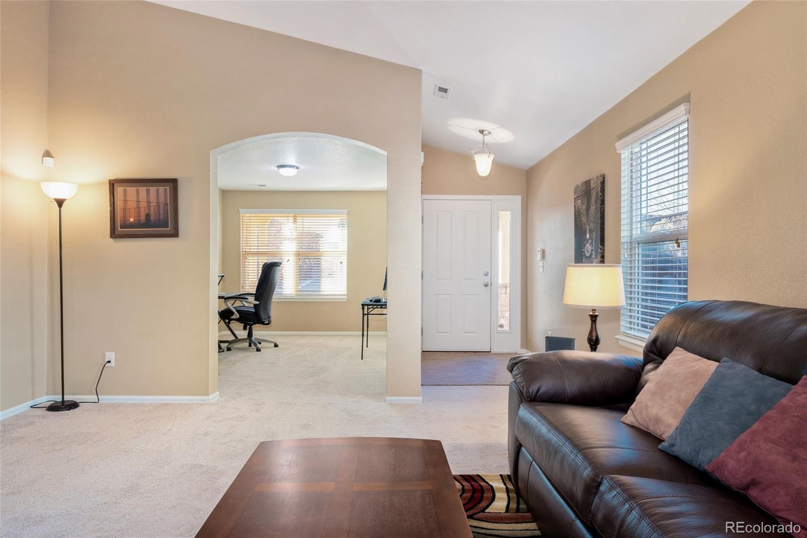 464 N Jamestown Way