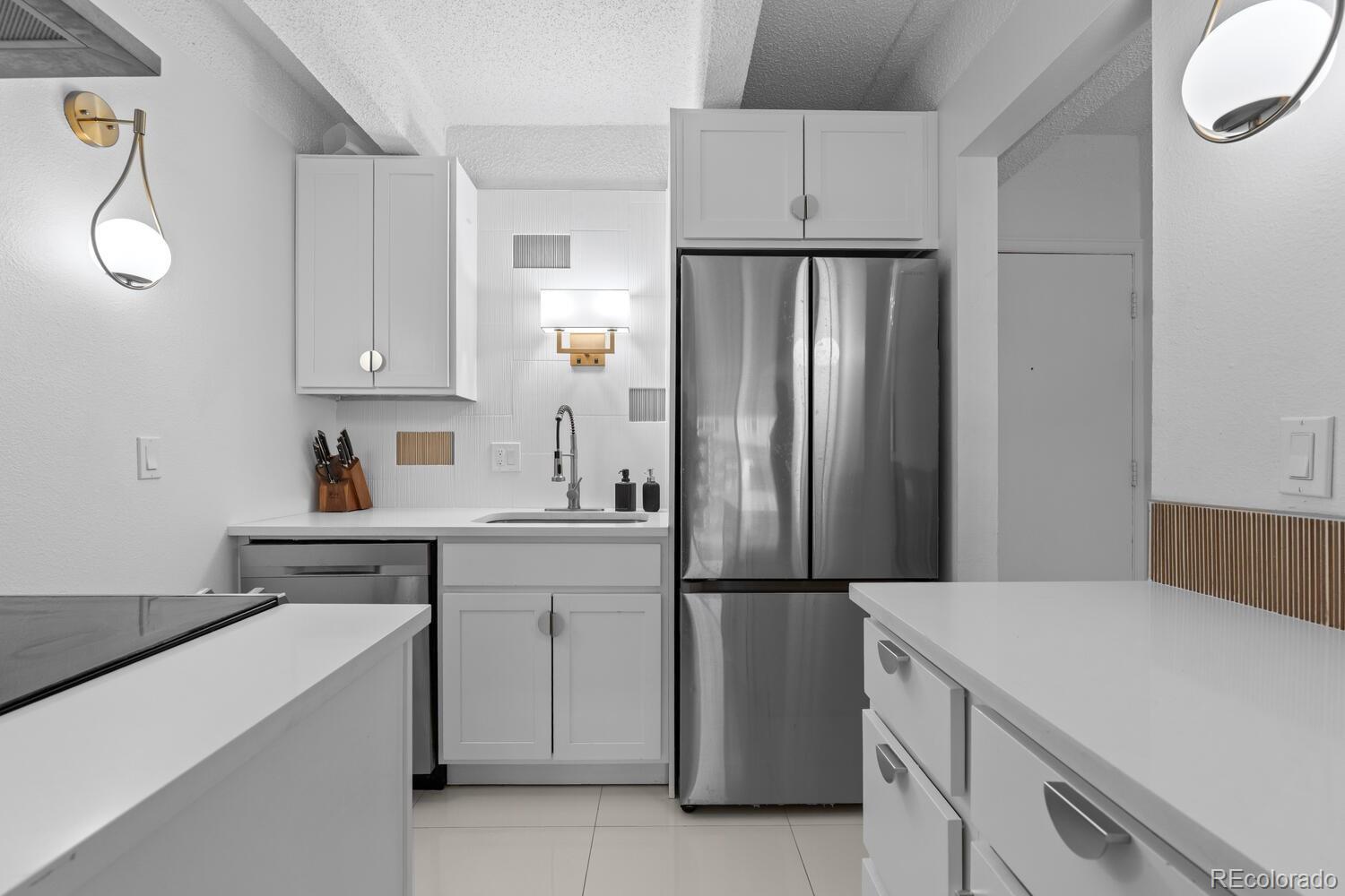 1265 Race Street 302