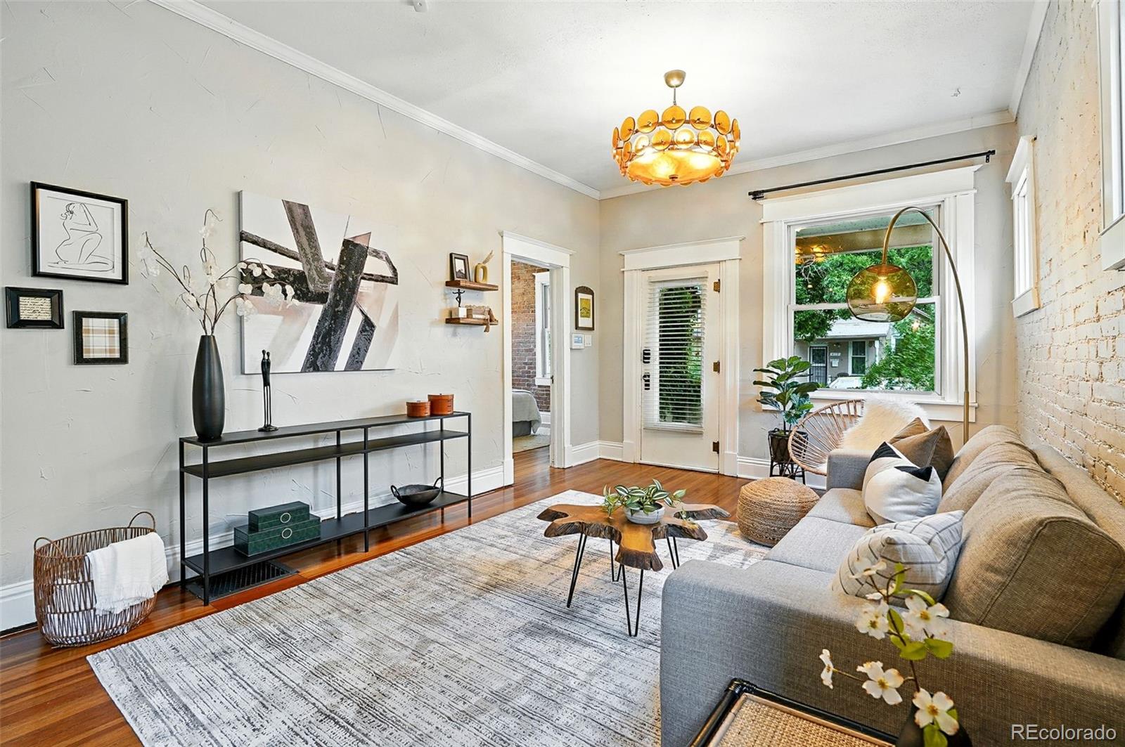 416 W 3rd Avenue