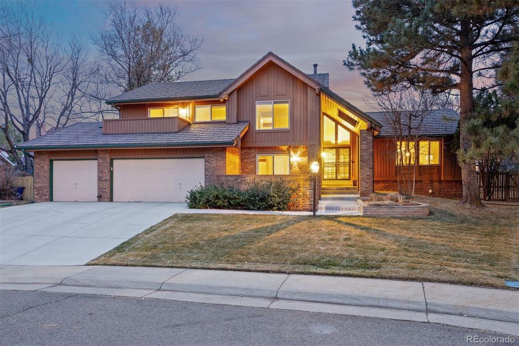 Photo of 3124 E Hinsdale Place, Centennial, CO 80122 (MLS # 1695352)