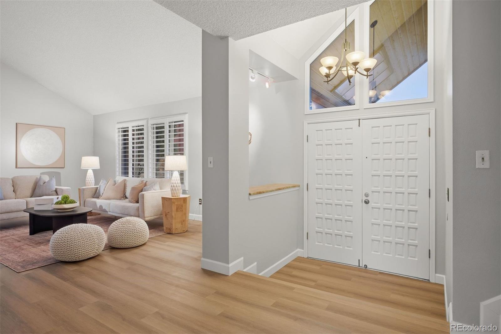 3124 E Hinsdale Place