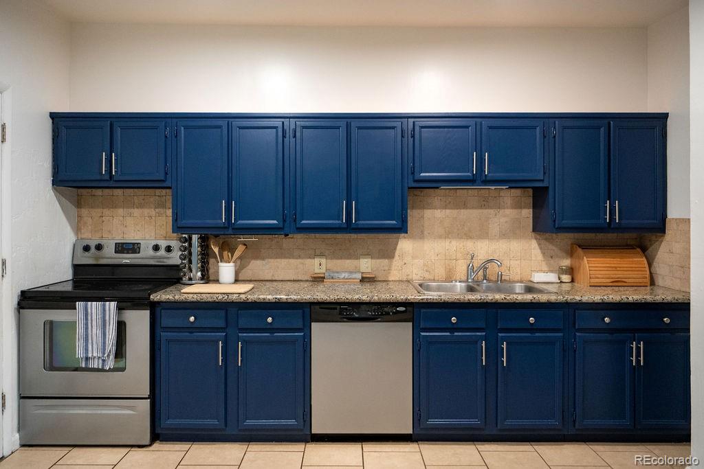 2524 15th Avenue Court