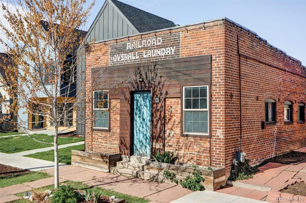 Photo of 3733 N Franklin Street, Denver, CO 80205 (MLS # 9994813)