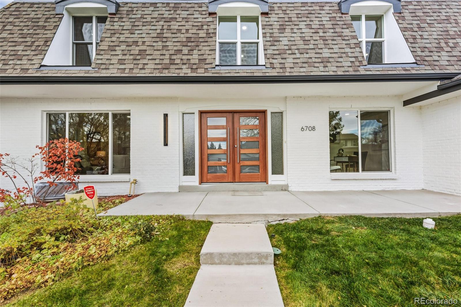 6708 W Portland Avenue