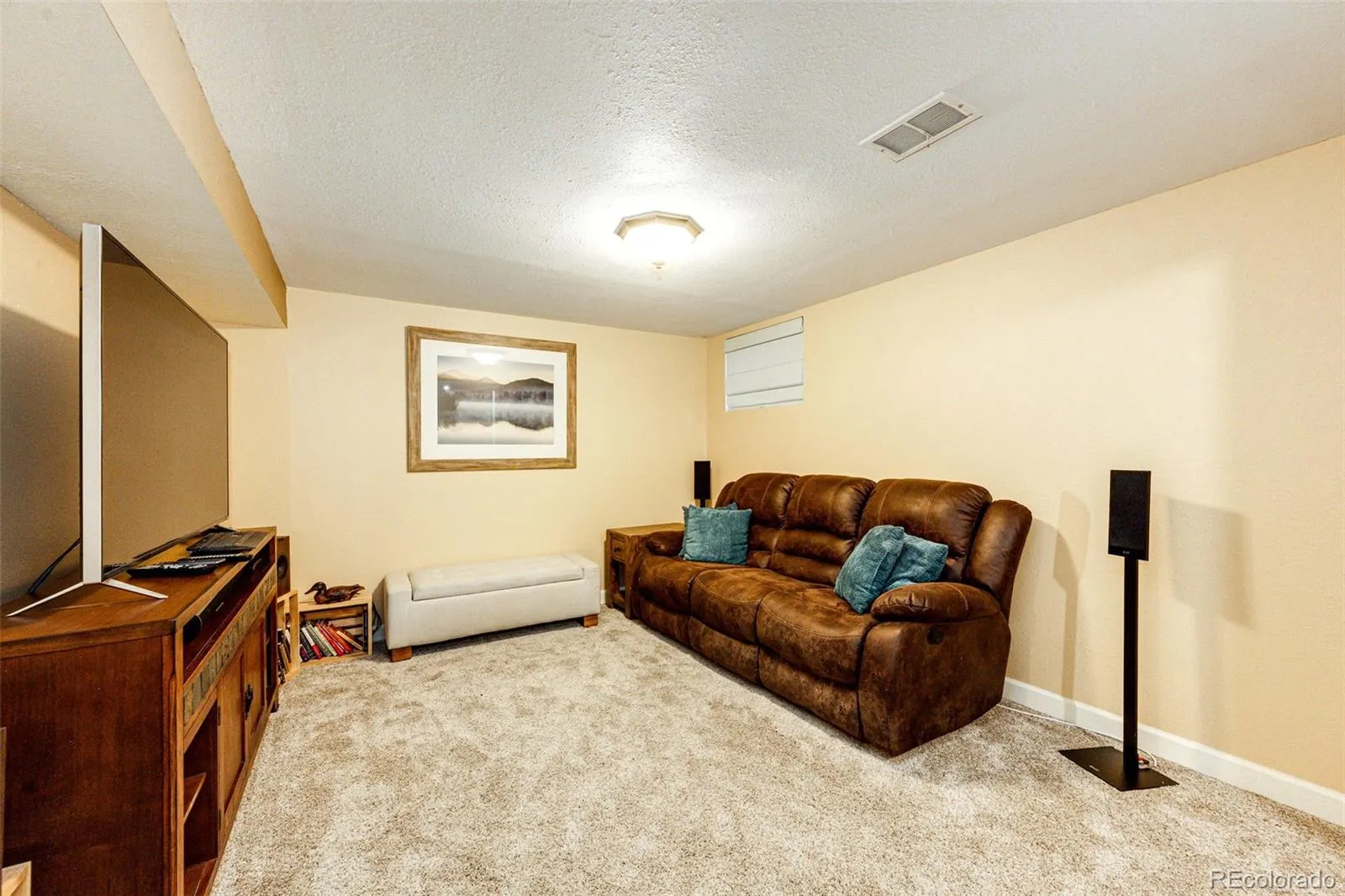 Lakewood, Colorado 80228, United States, 3 Bedrooms Bedrooms, ,3 BathroomsBathrooms,Residential,Active,133041