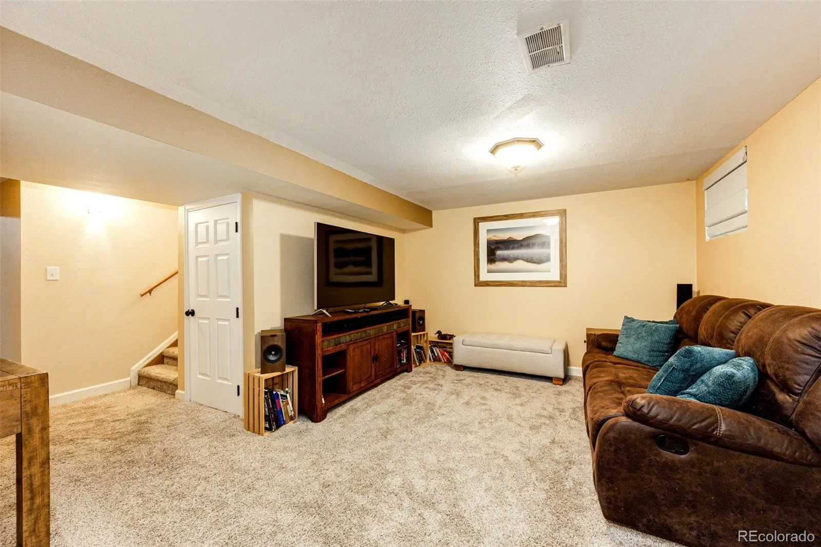 Lakewood, Colorado 80228, United States, 3 Bedrooms Bedrooms, ,3 BathroomsBathrooms,Residential,Active,133041