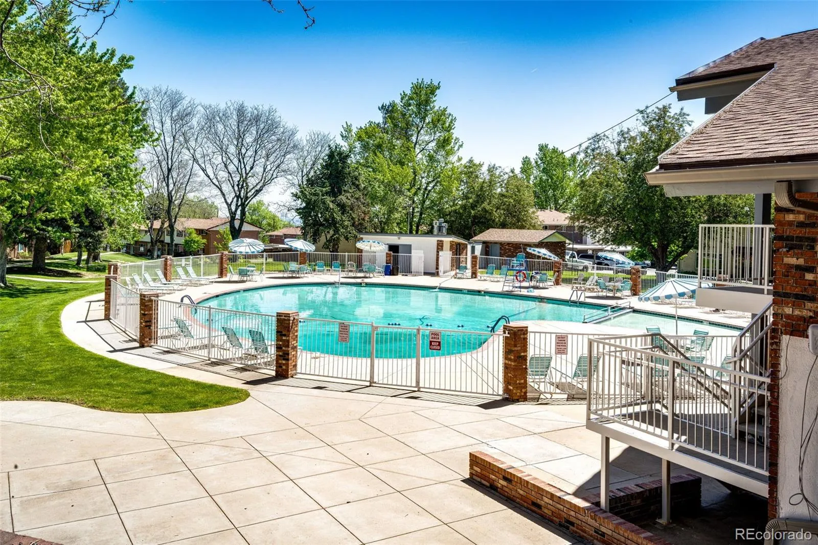 Lakewood, Colorado 80228, United States, 3 Bedrooms Bedrooms, ,3 BathroomsBathrooms,Residential,Active,133041