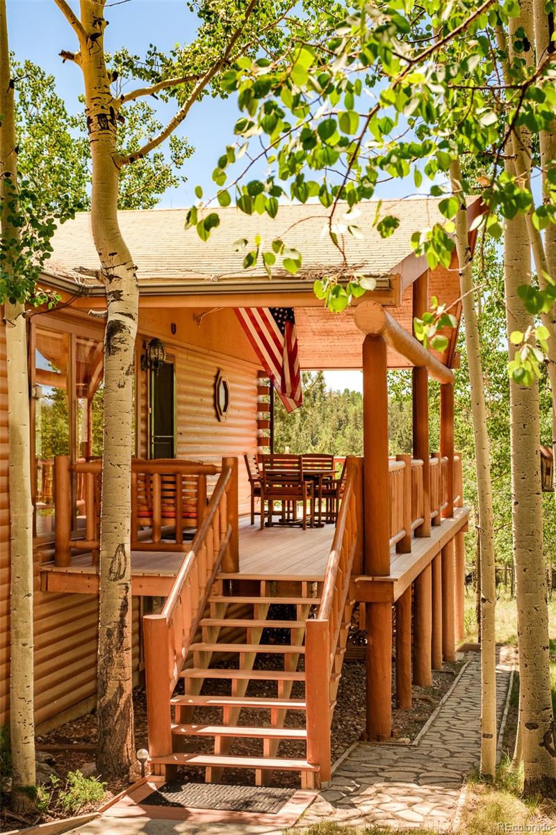142 Summit Way