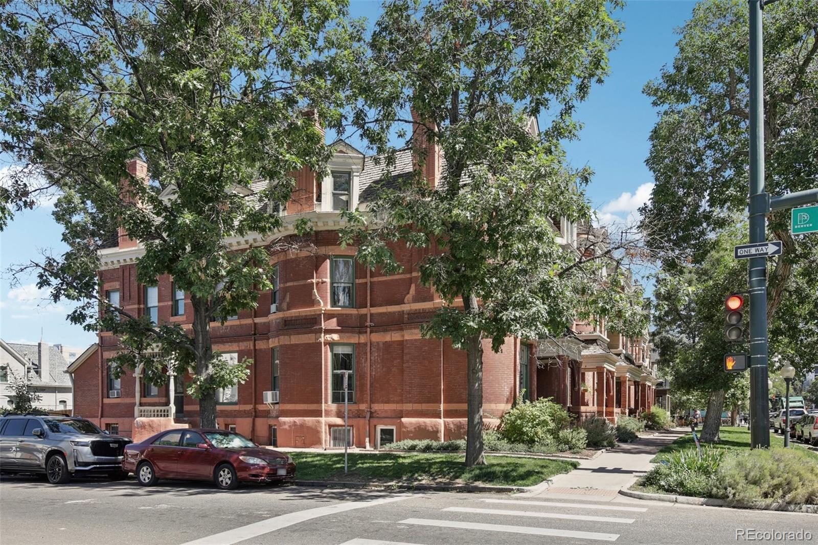 1001 E 17th Avenue 14