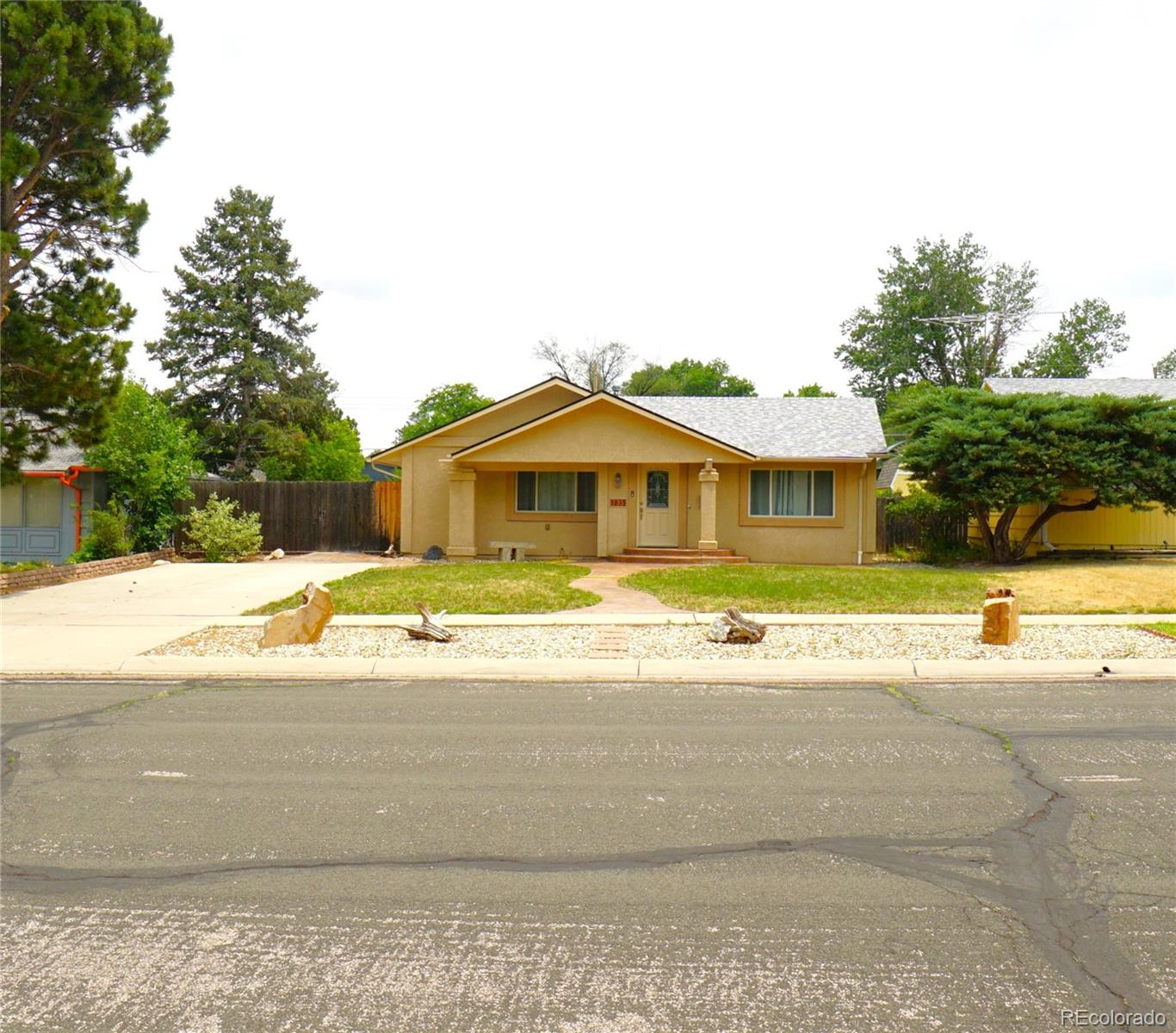 1635 Holmes Drive