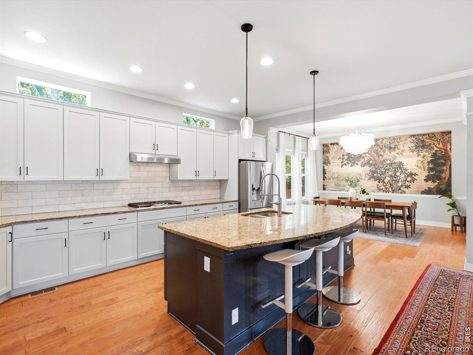 829 Uinta Way