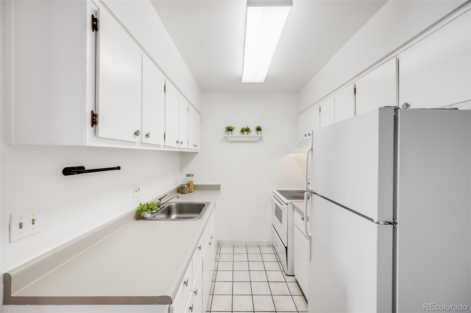 4110 Hale Parkway 6C