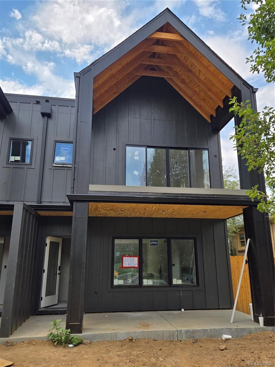 2135 S High Street