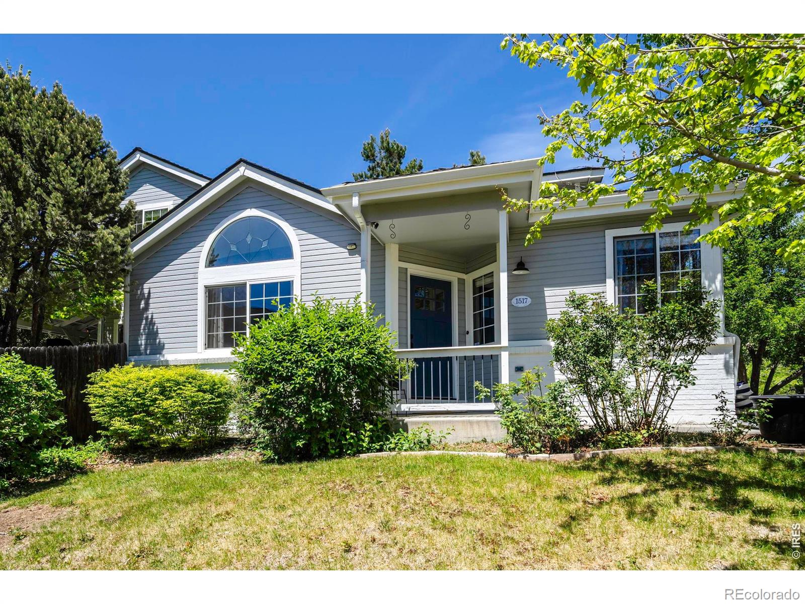 1517 Ridgeview Drive